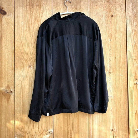 Lunya NWT Black Washable Silk Pajama Top Sz XL - Picture 6 of 6